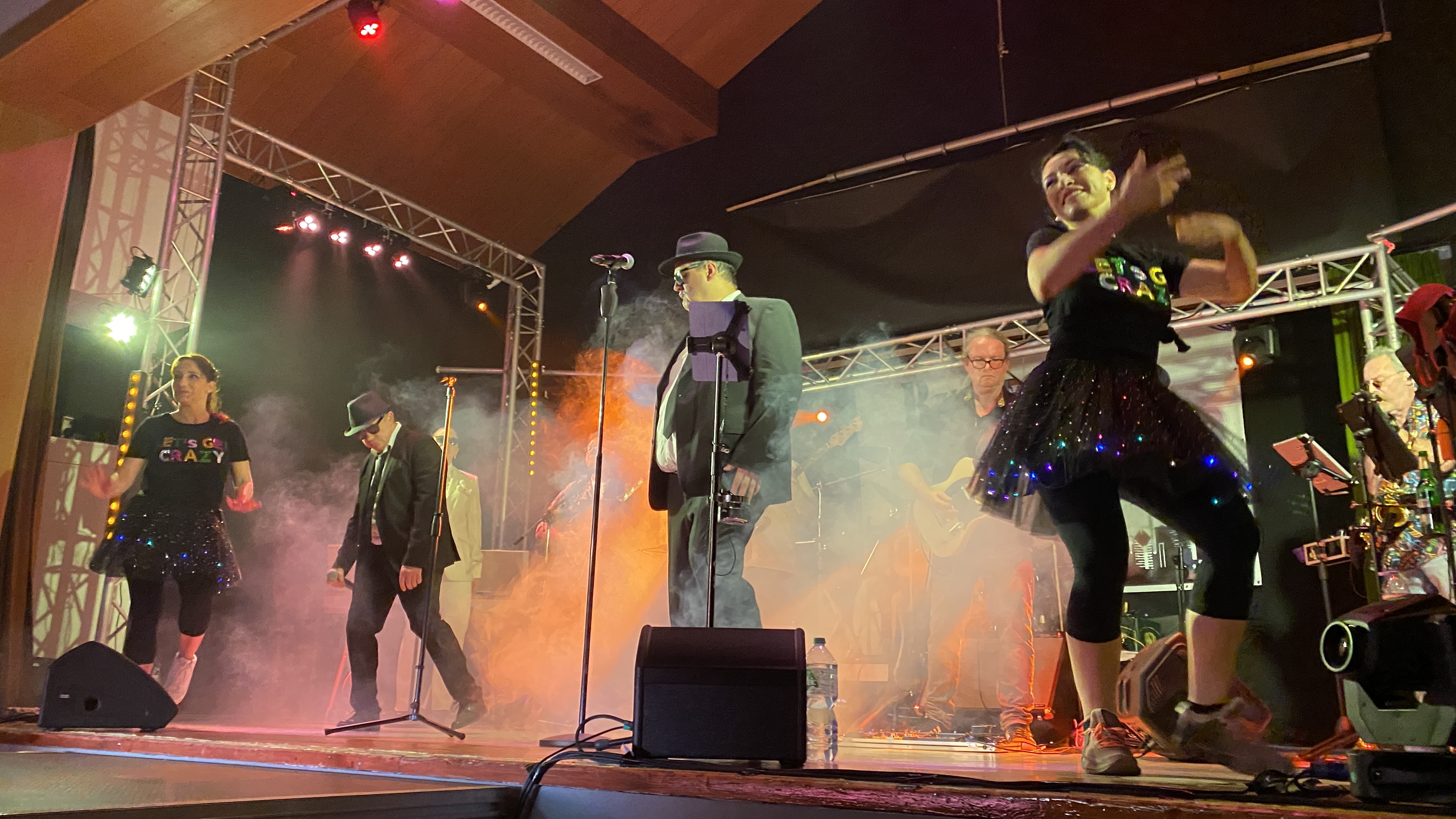 Rubber Biscuit Live