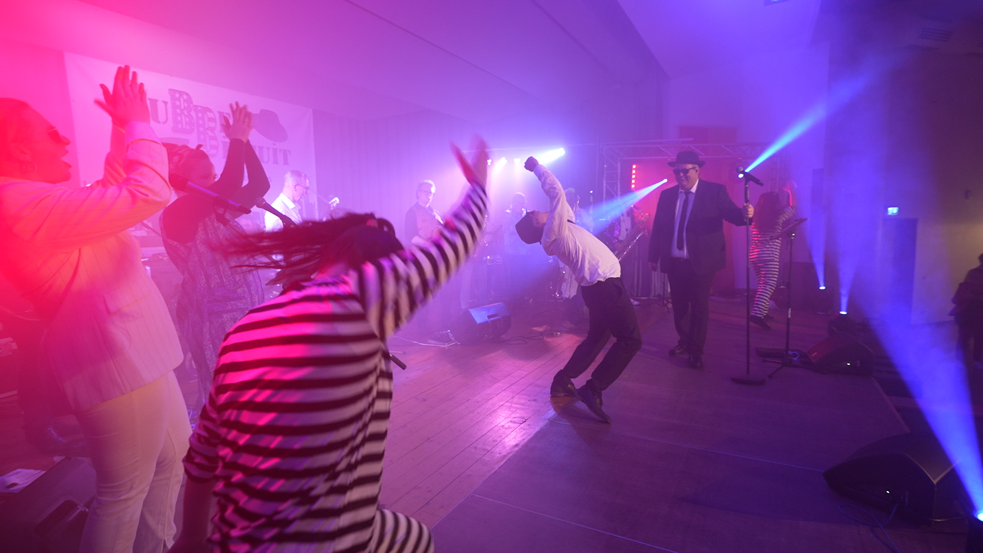 Rubber Biscuit Live